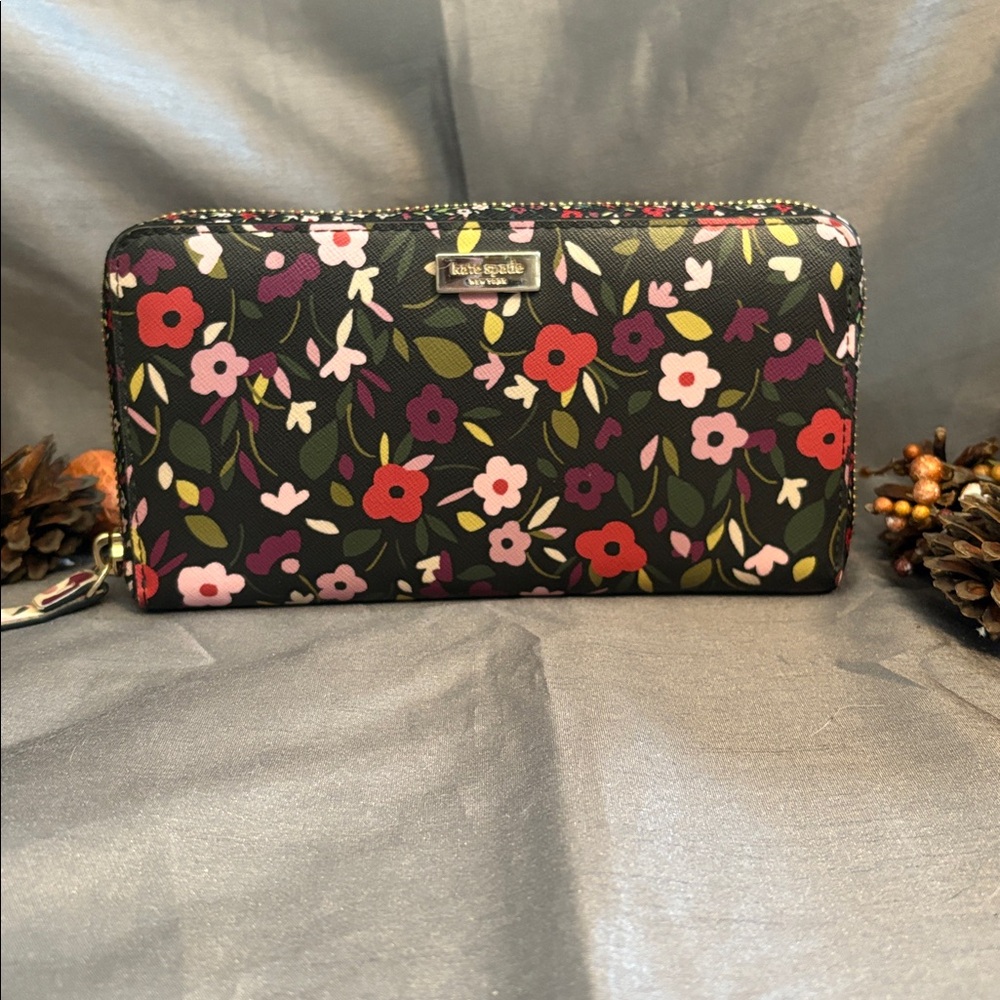 Kate Spade Multicolor Floral Zip Wallet